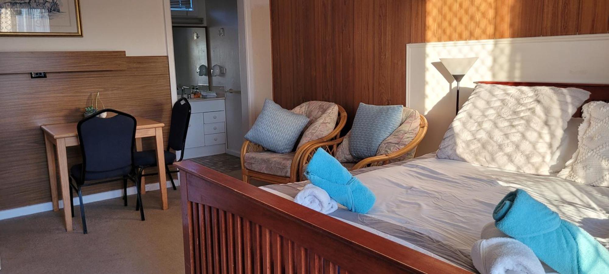 Bamboo Motor Inn Lakes Entrance Extérieur photo