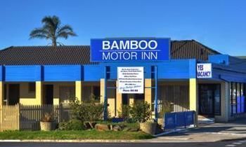 Bamboo Motor Inn Lakes Entrance Extérieur photo