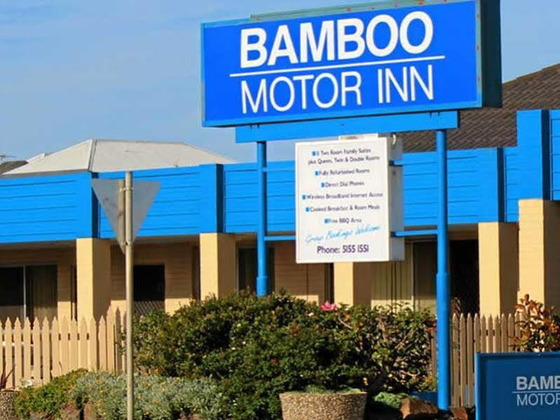 Bamboo Motor Inn Lakes Entrance Extérieur photo